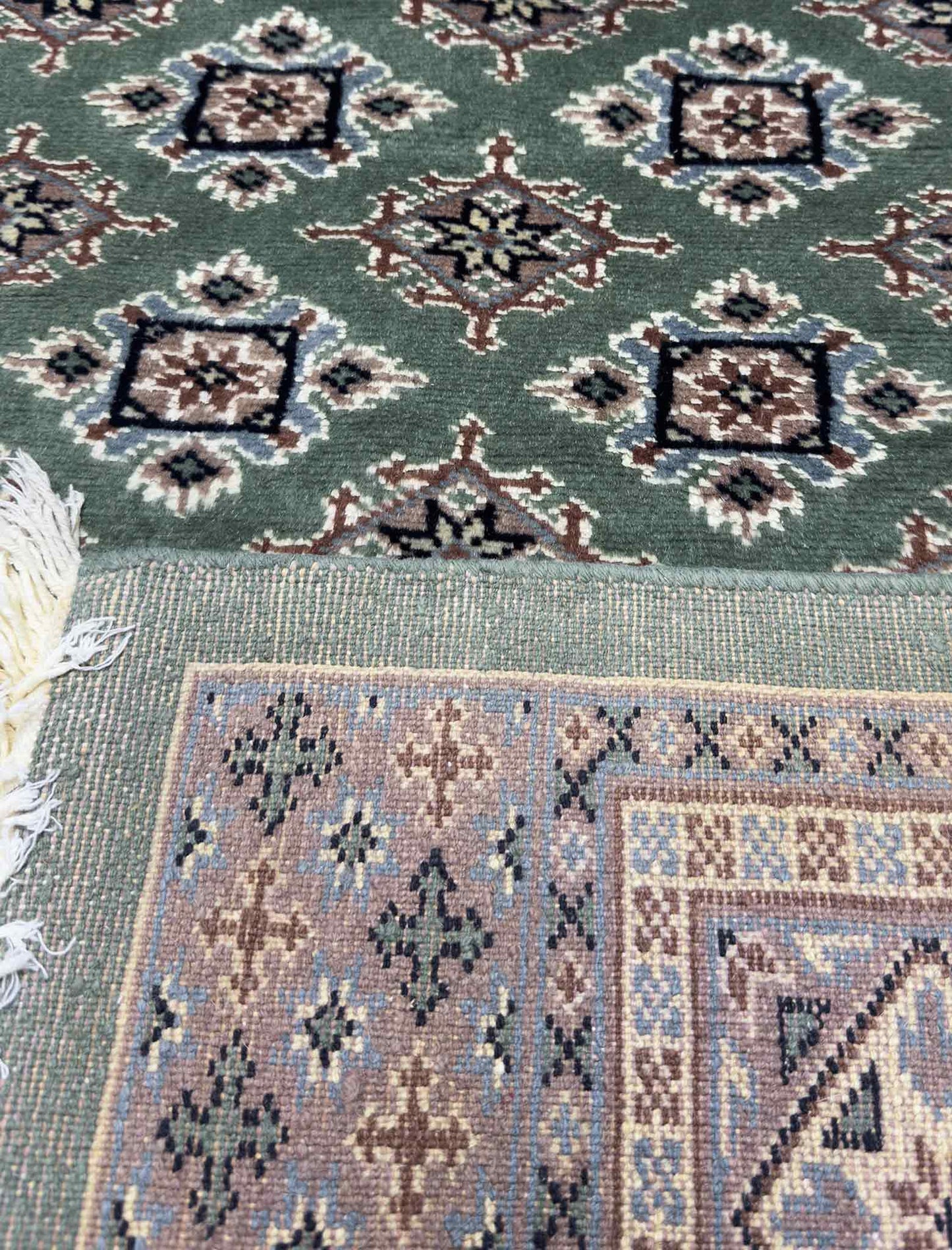 Jaldar Rug - 4 x 6 ft