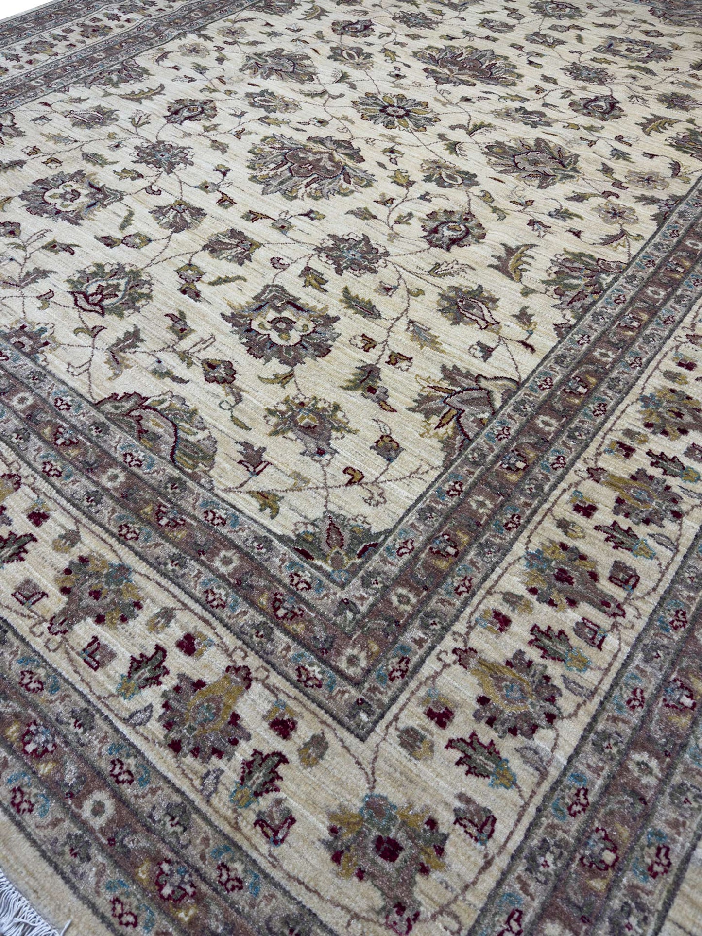 Modern Chobbi Rug - 8 x 10 ft