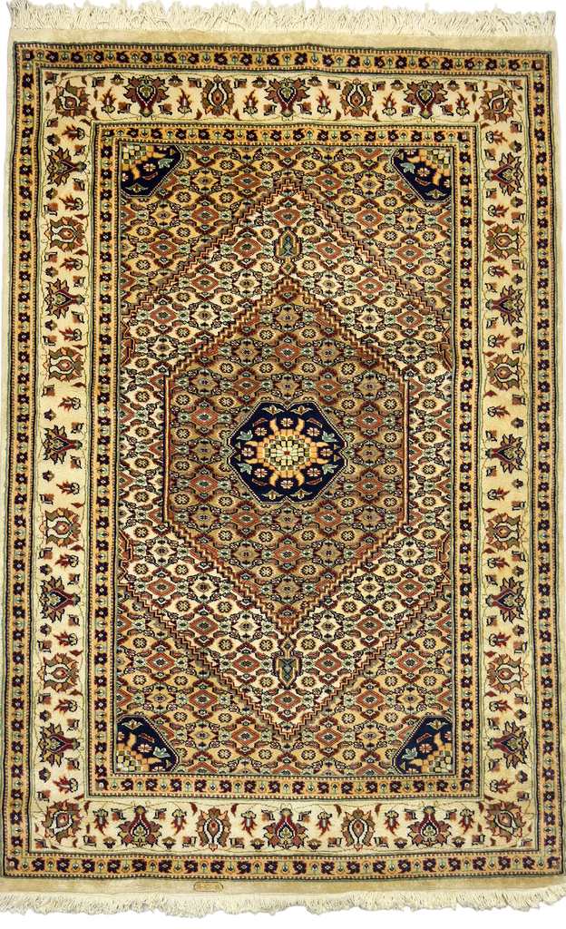 Persian Mahi Rug - 4 x 6 ft