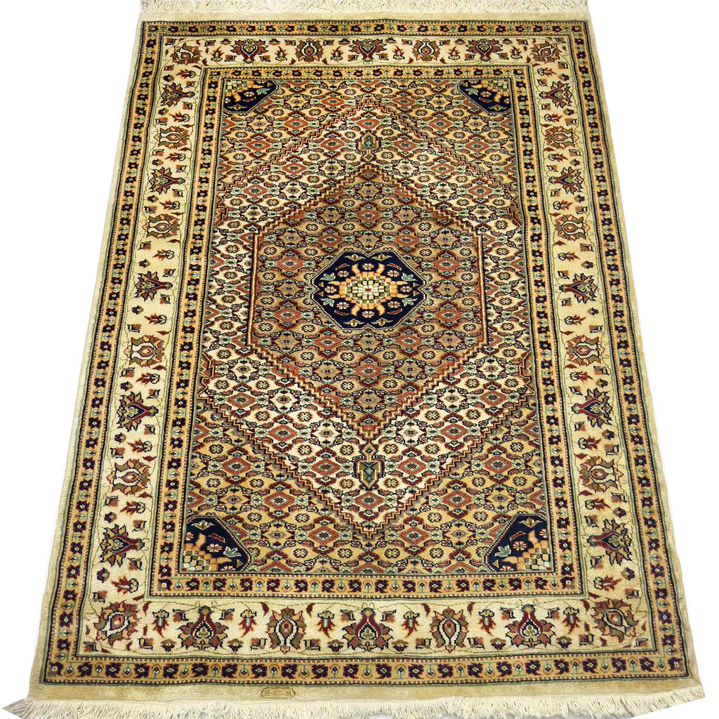 Persian Mahi Rug - 4 x 6 ft