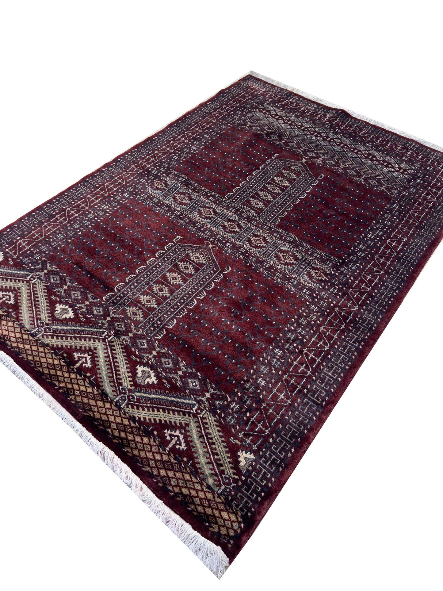 Oriental Ensi Rug - 4 x 6 ft
