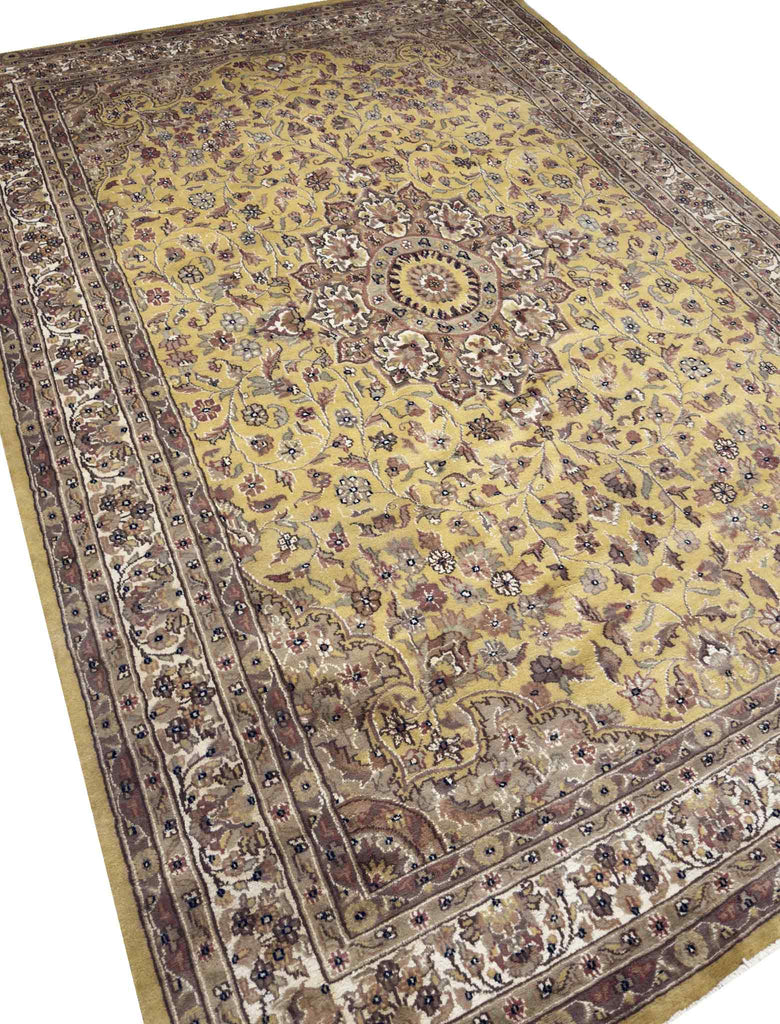 Kashan Floral  Rug - 6 x 9 ft