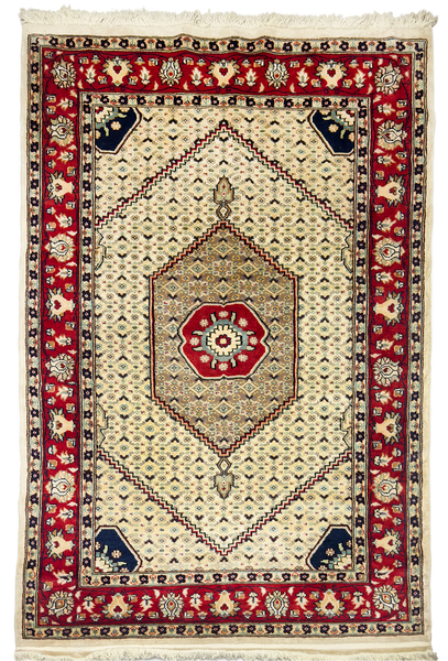 Persian Sennah Rug - 4 x 6 ft