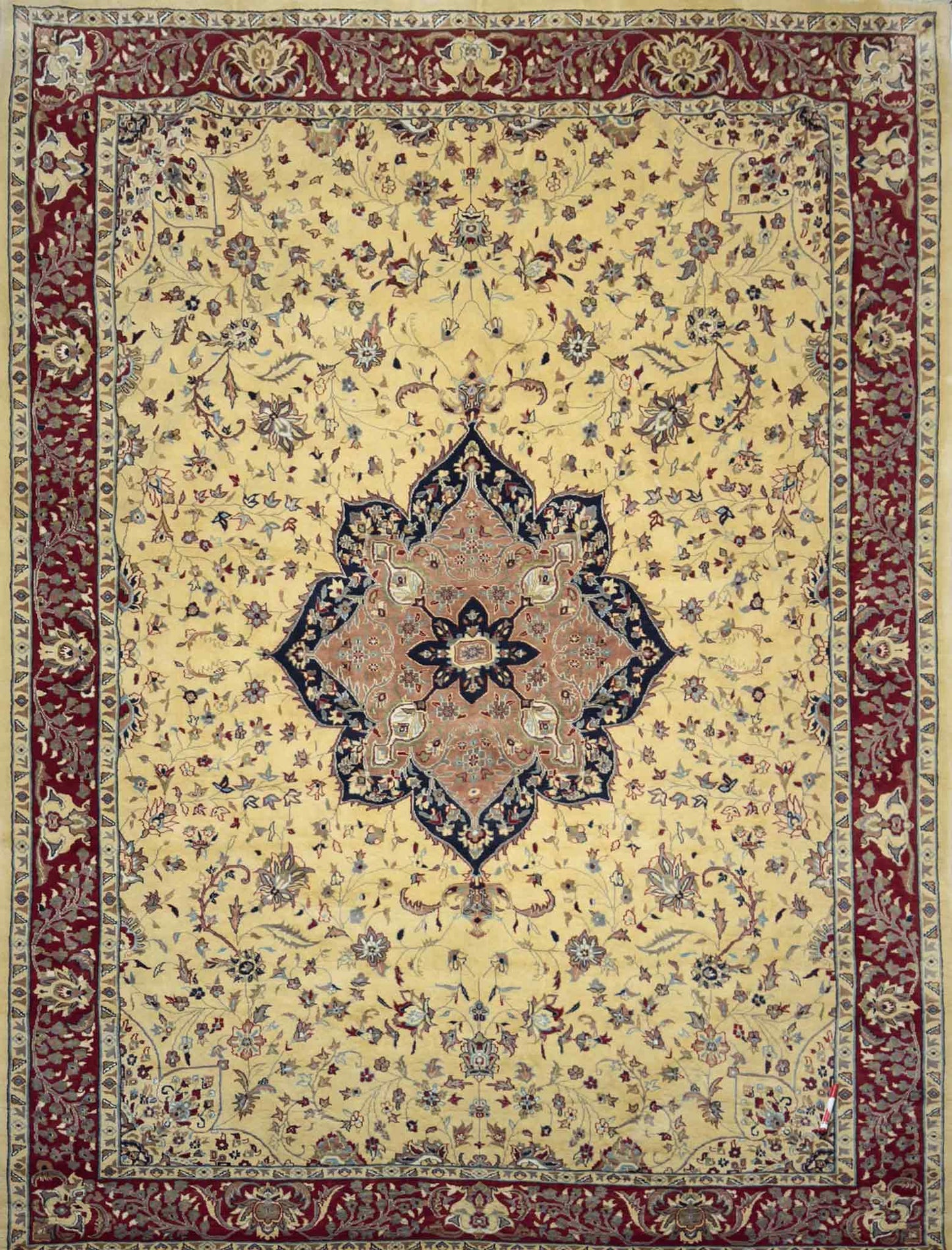Kashan Medallion Rug - 8 x 11 ft
