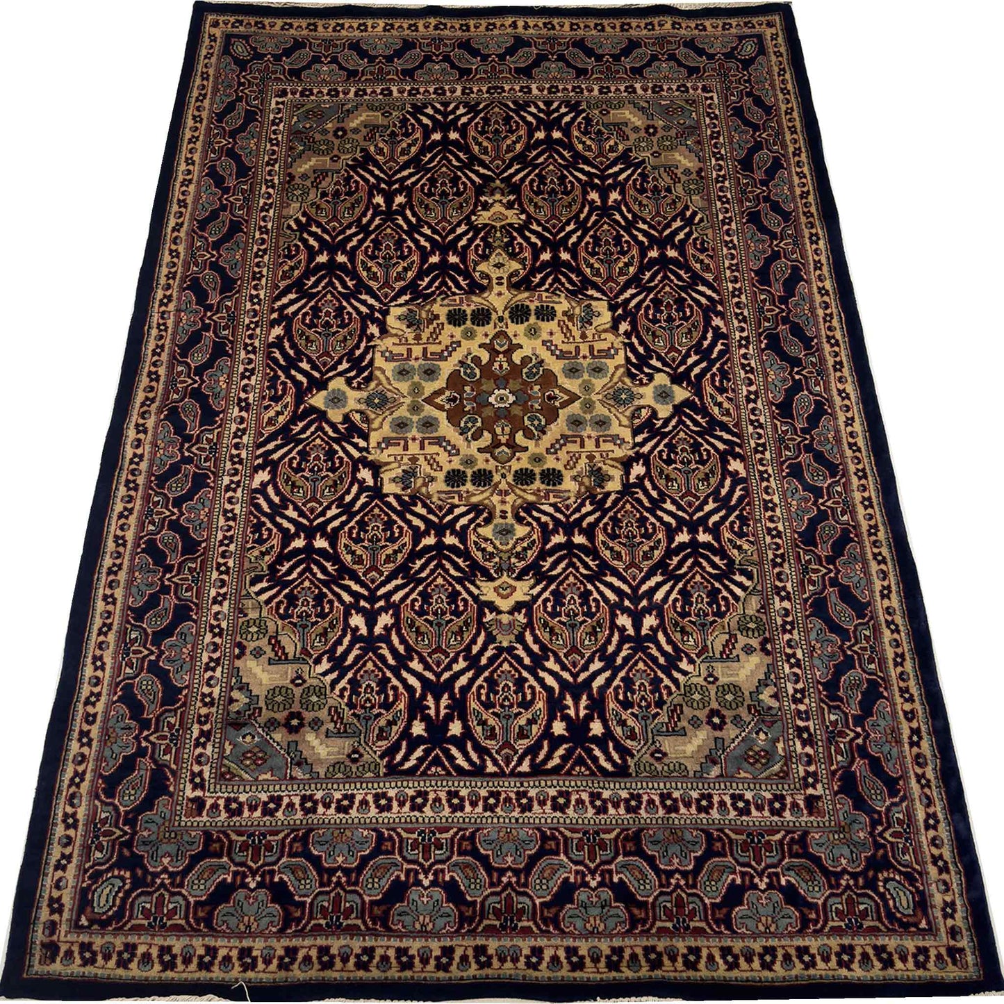 Mader-e-Bacha Rug - 4.5 x 6.5 ft