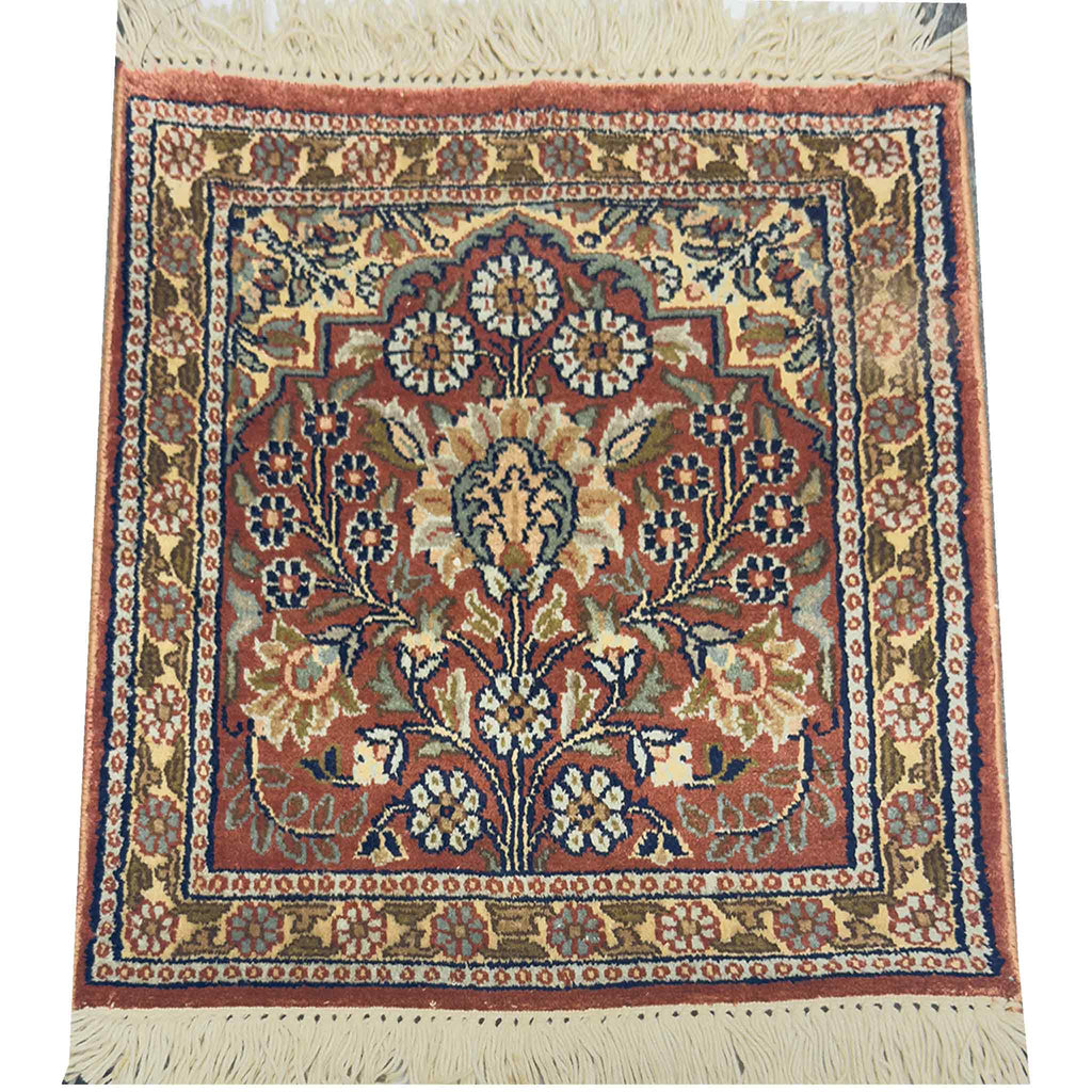 Kashmir Mehrab Rug - 1 x 1 ft
