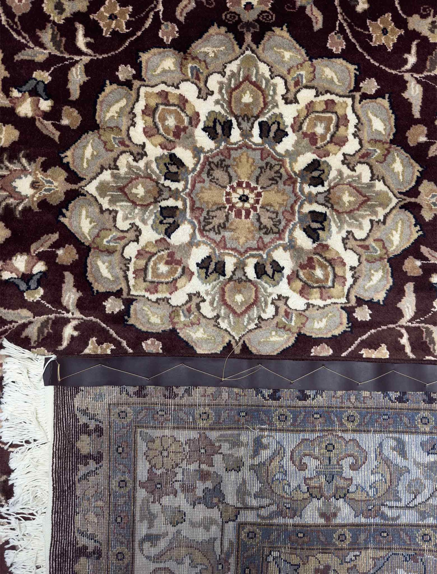 Kashan Floral Rug - 5 x 8 ft