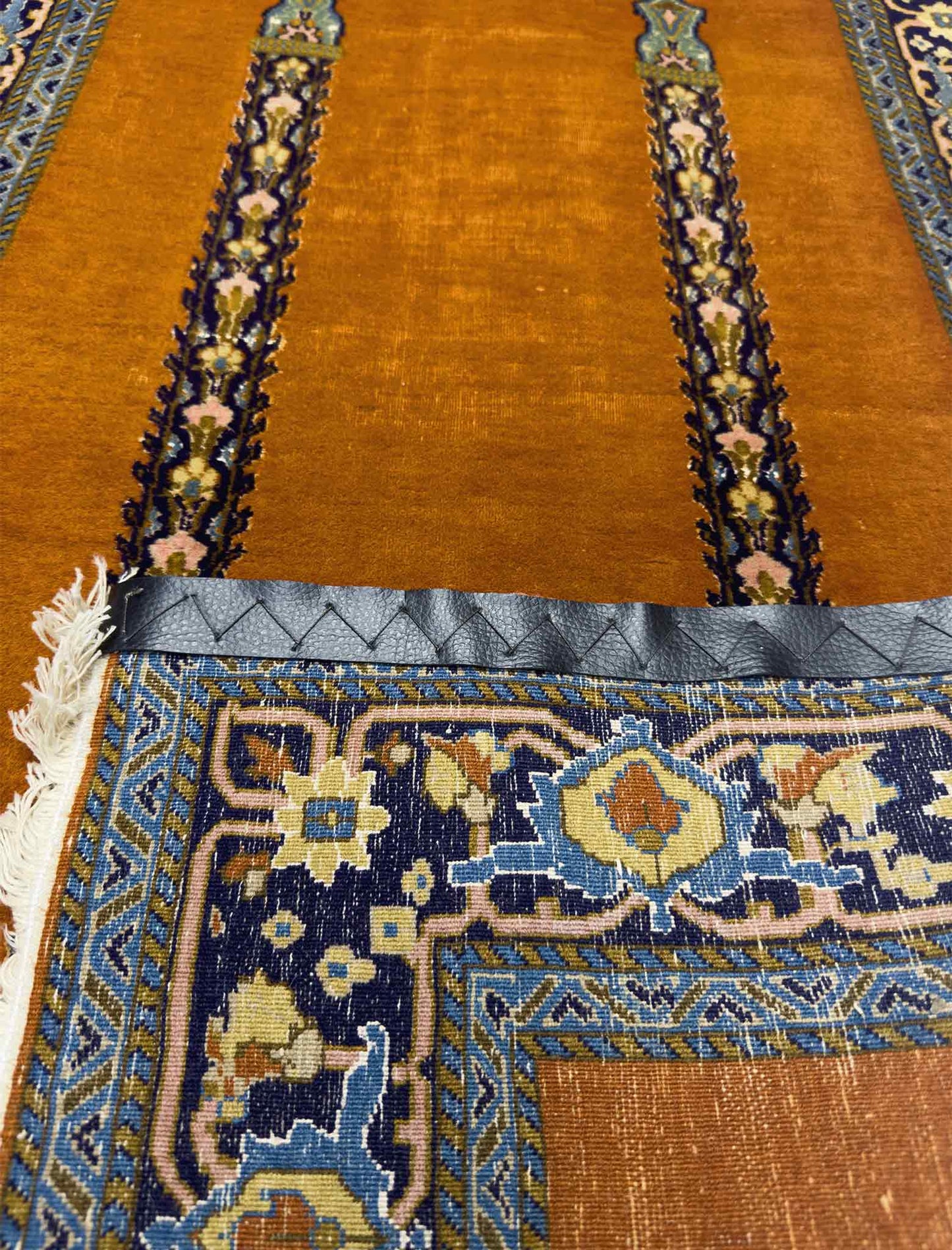 Pre-loved Persian Prayer Rug - 2.5 x 4 ft