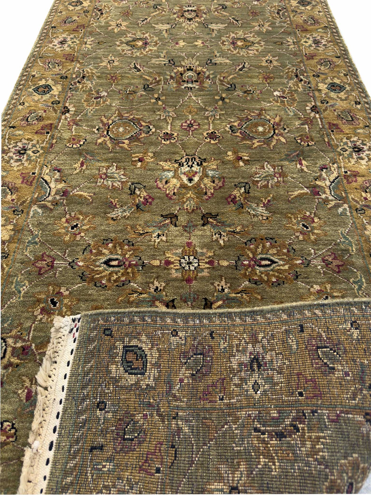 Modern Floral Rug - 8 x 2.5 ft