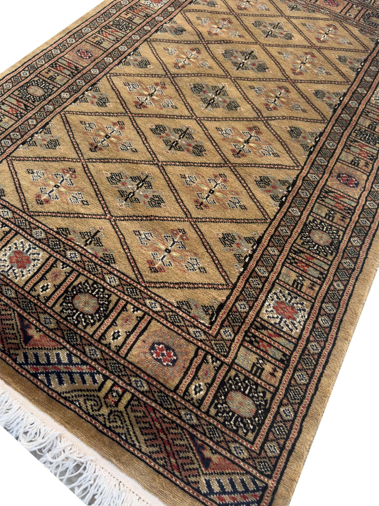 Chiri-Jaal Rug - 2.5 x 4 ft