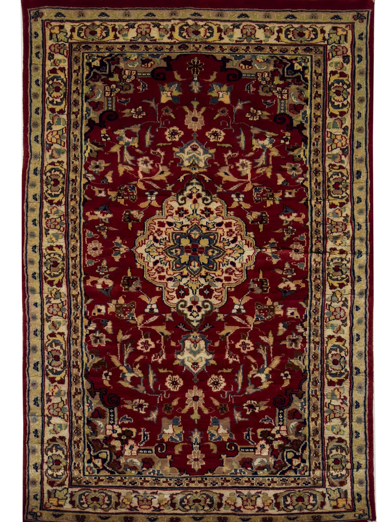 Kashan Floral Rug - 5 x 3 ft