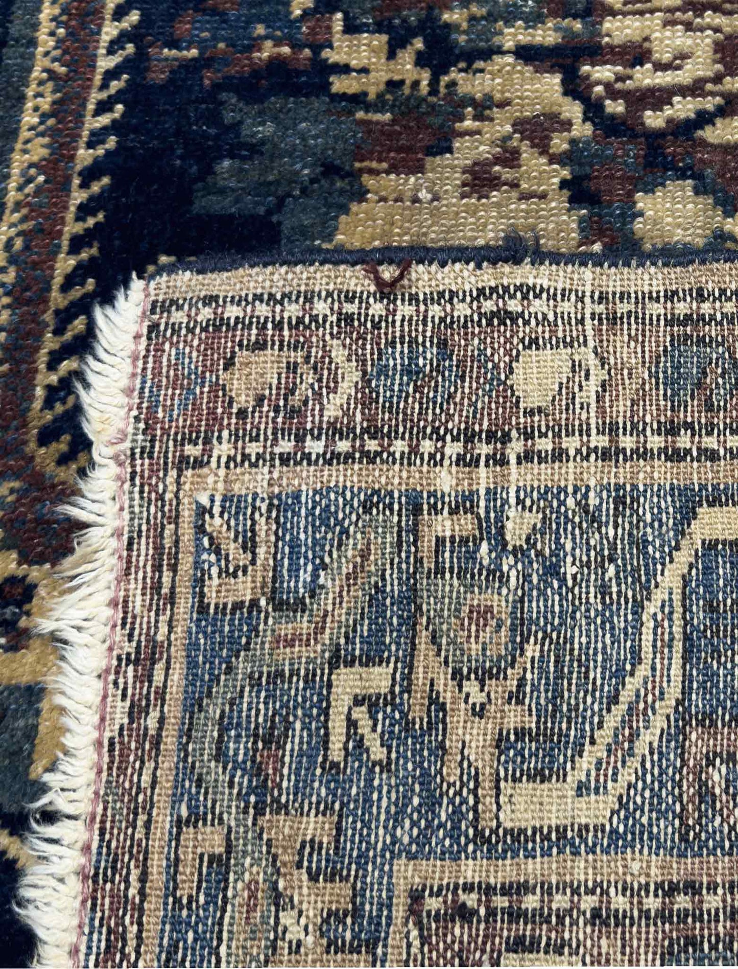 Pre-loved Iran Rug - 3 x 5 ft