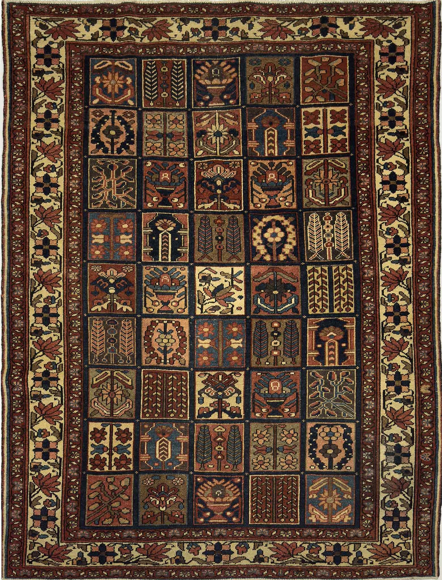 Persian Bakhtiari Rug - 6 x 4 ft
