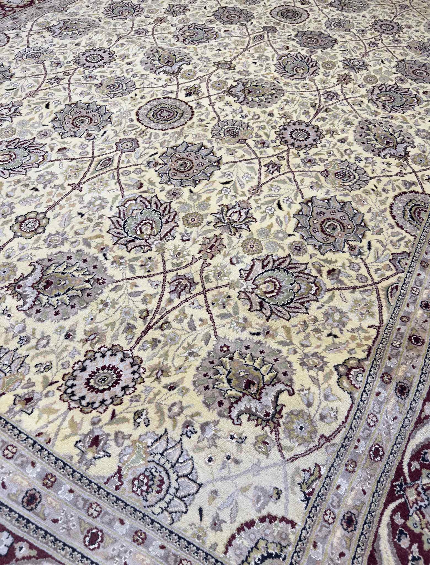 Afshan Floral  Rug - 8 x 11 ft
