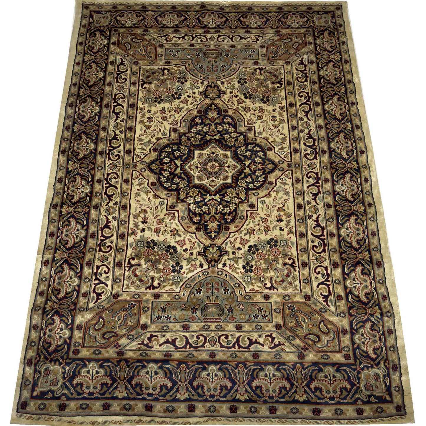 Medallion Rug - 7 x 4.5 ft