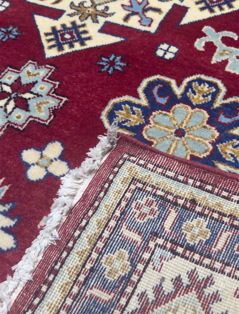 Star Kazak Rug - 4 x 6 ft