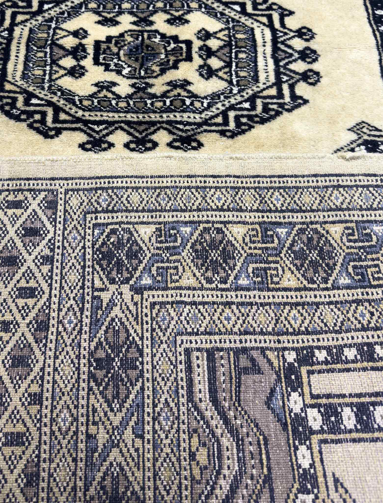 Oriental Sarouk Rug - 5 x 3 ft