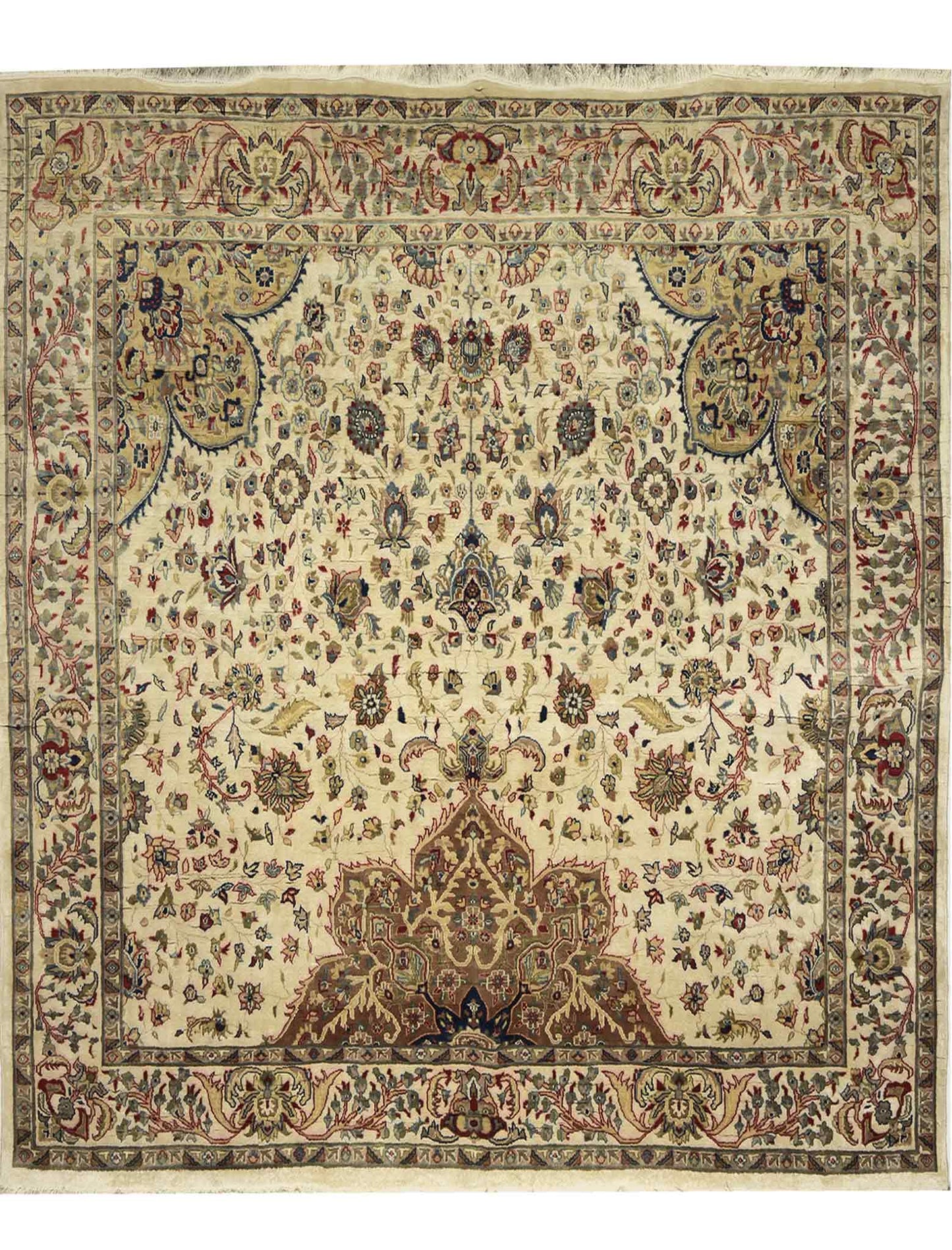 Kashan Floral Rug - 8 x 7 ft