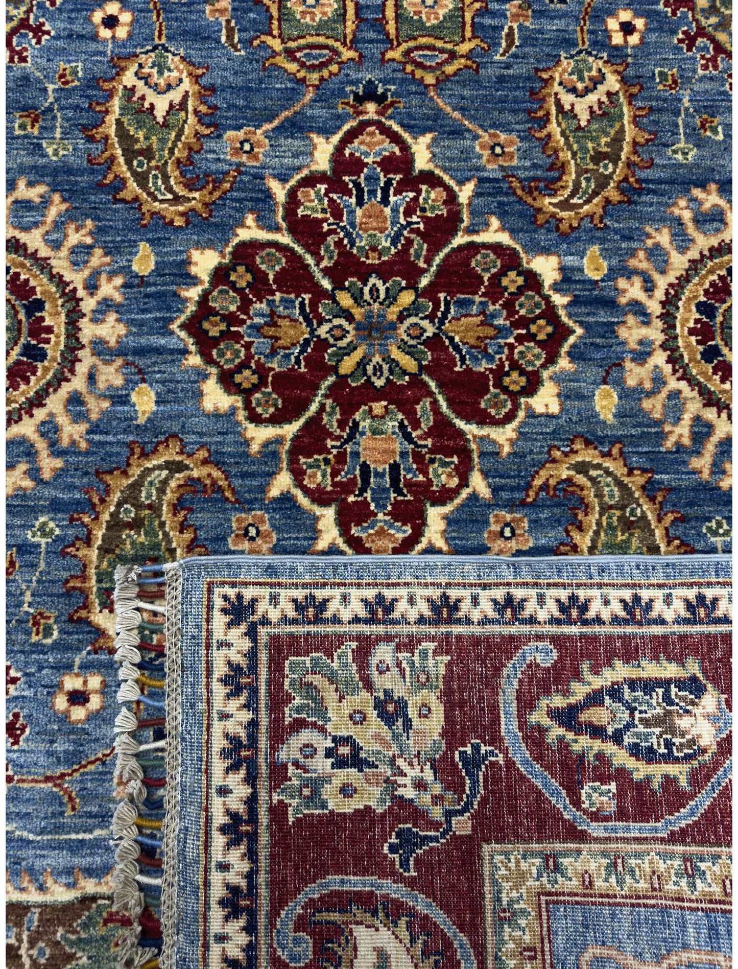 Modern Chobbi Rug - 5 x 7 ft