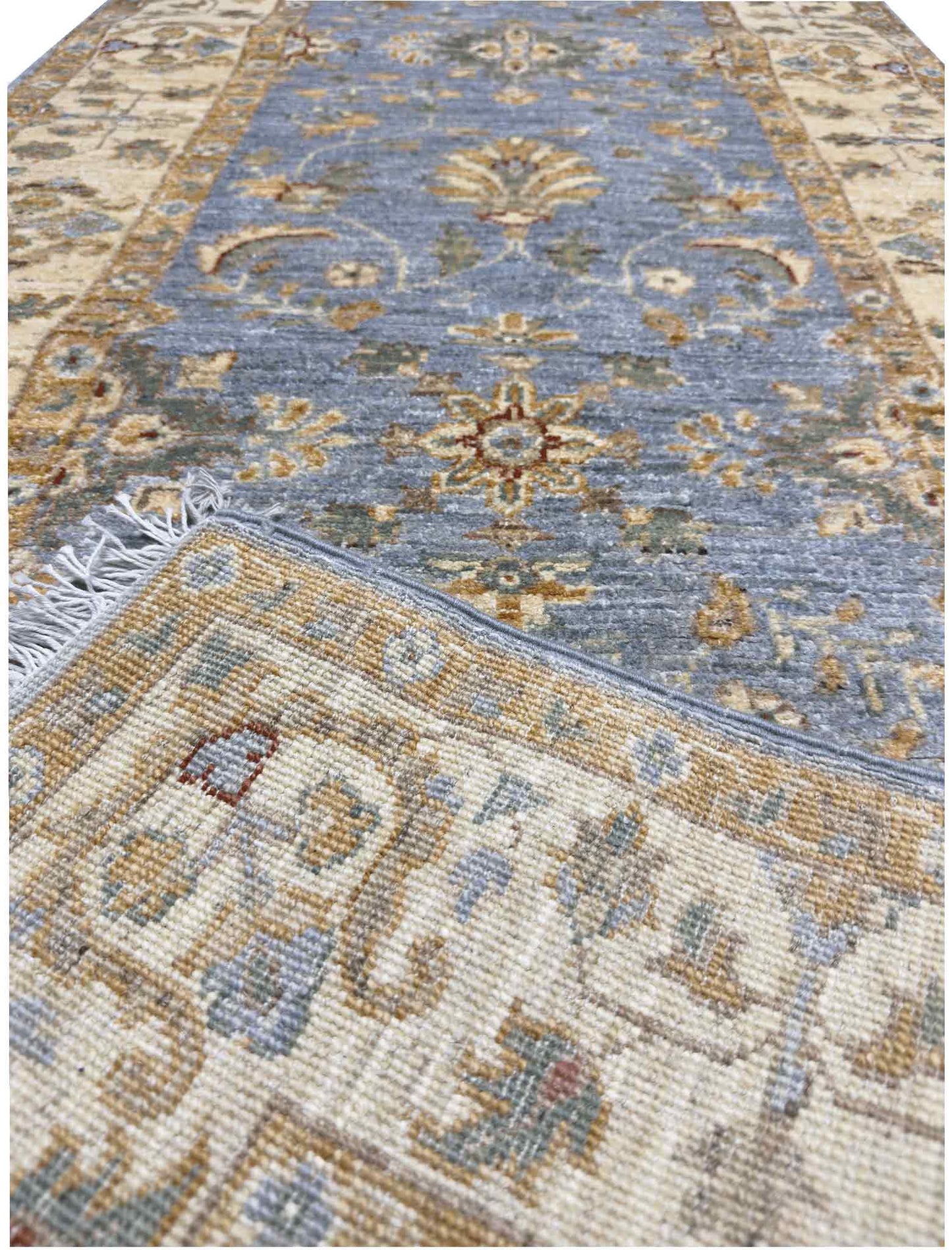 Modern Chobbi Rug - 10 x 2.5 ft