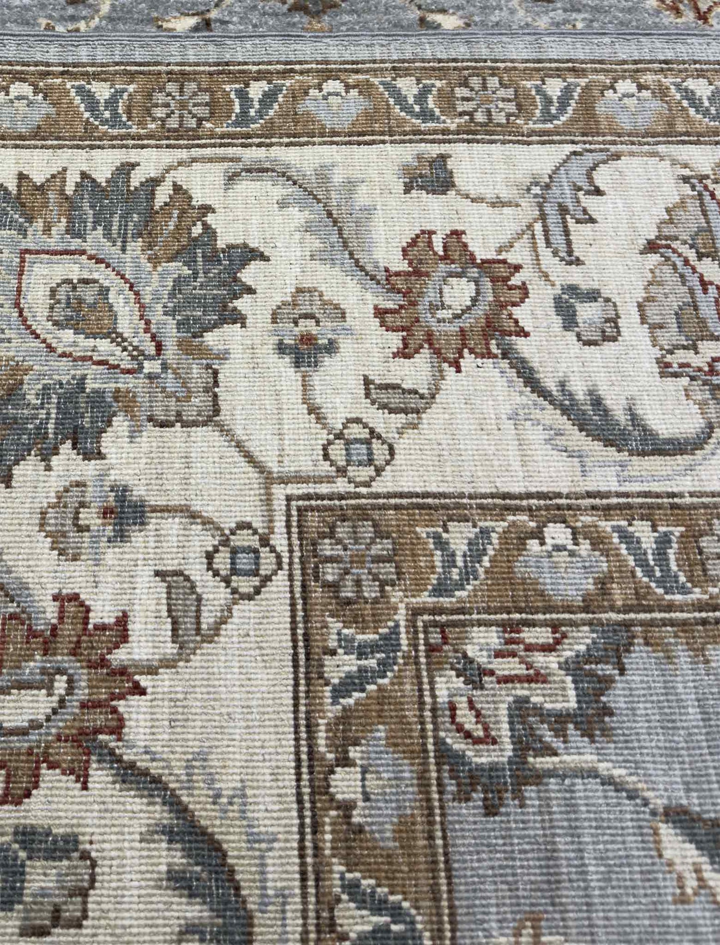 Modern Chobbi Rug - 7 x 10 ft