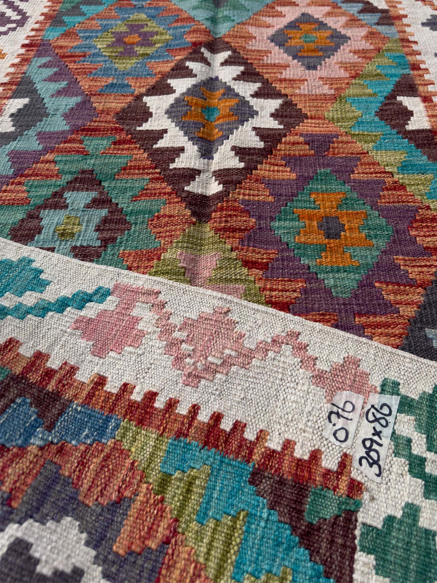 Meimnah Kilim - 2.5 x 10 ft