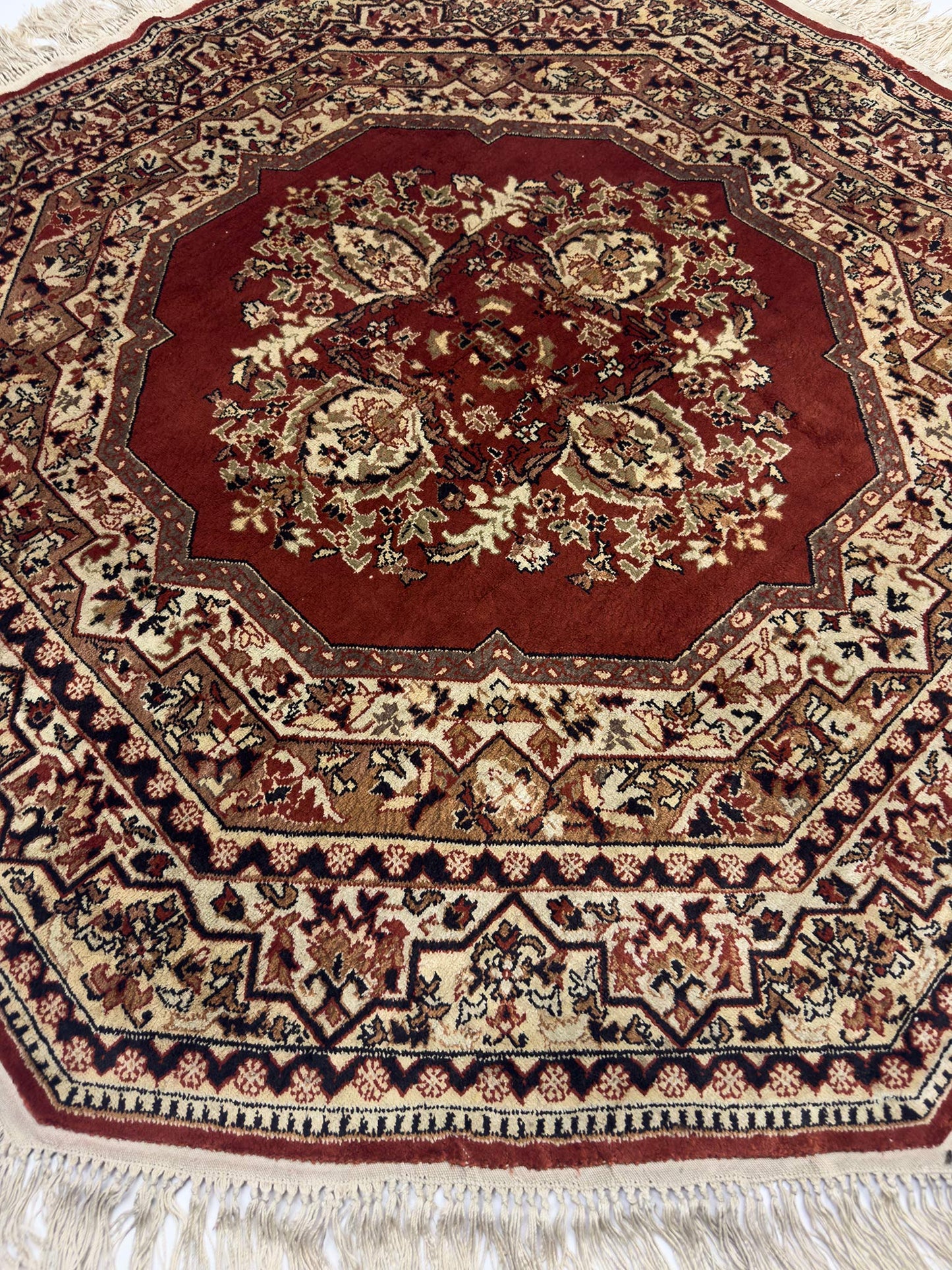 Octagonal Silk Rug - 4 x 4 ft