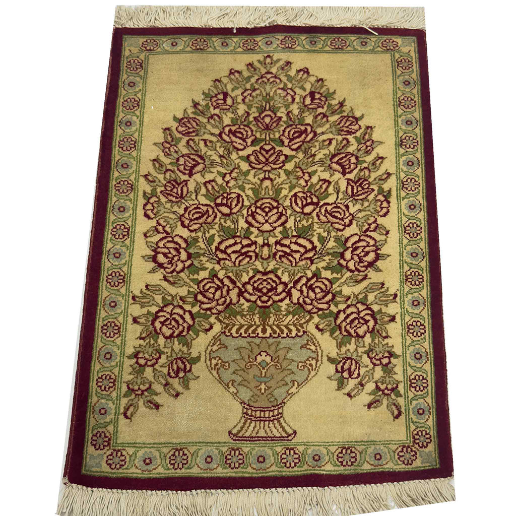 Qum Silk Rug - 1.5 x 1 ft