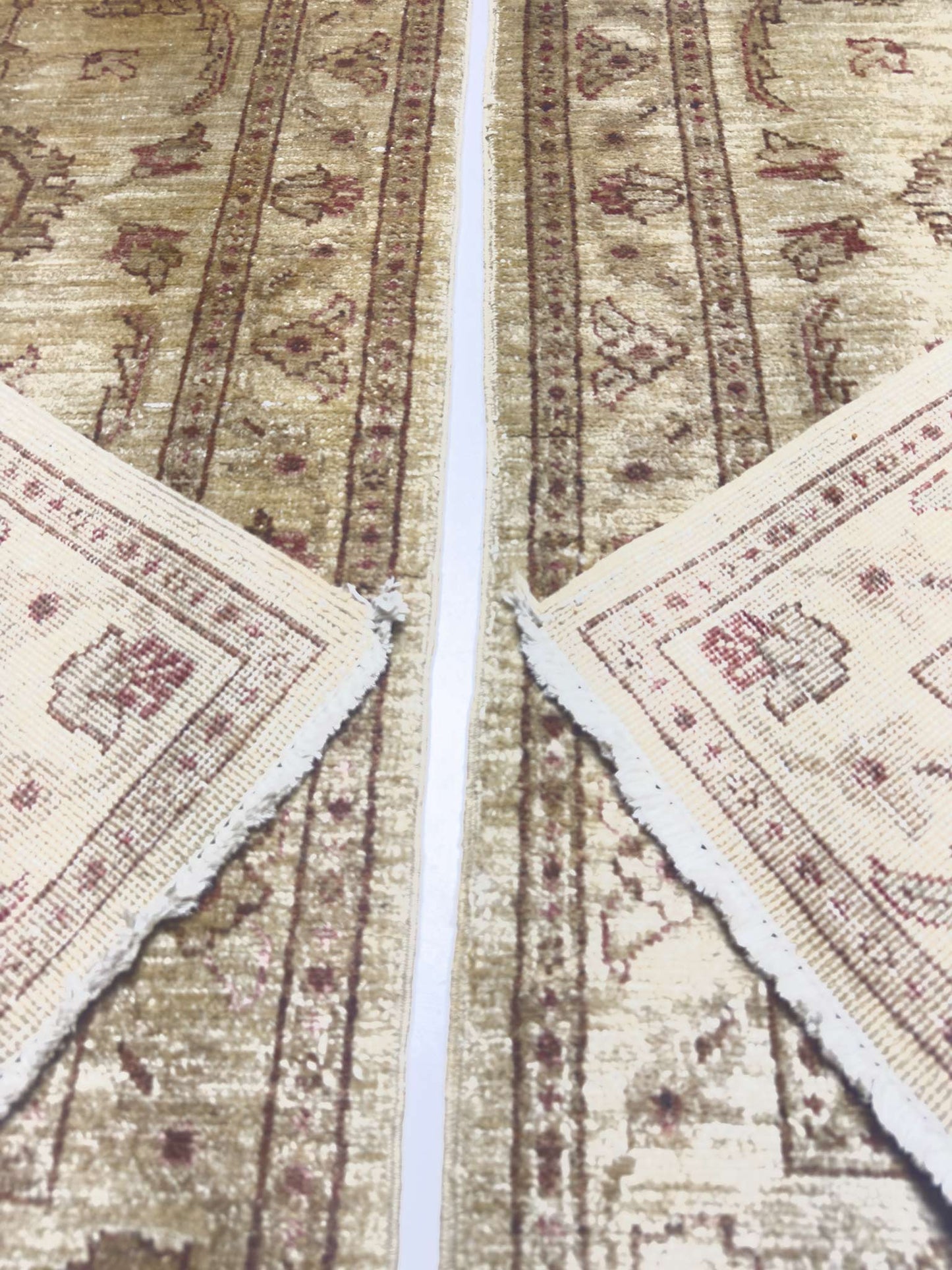 Twin Chobi Rug - 4 x 2.5 ft