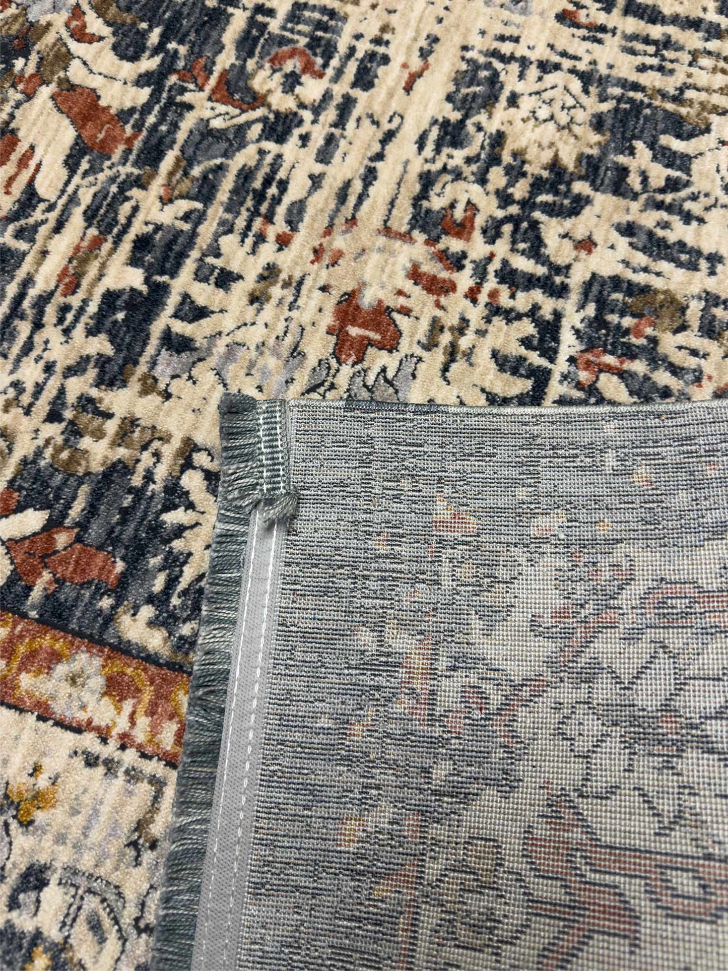 Modern  Vintage Rug - 5 x 7 ft