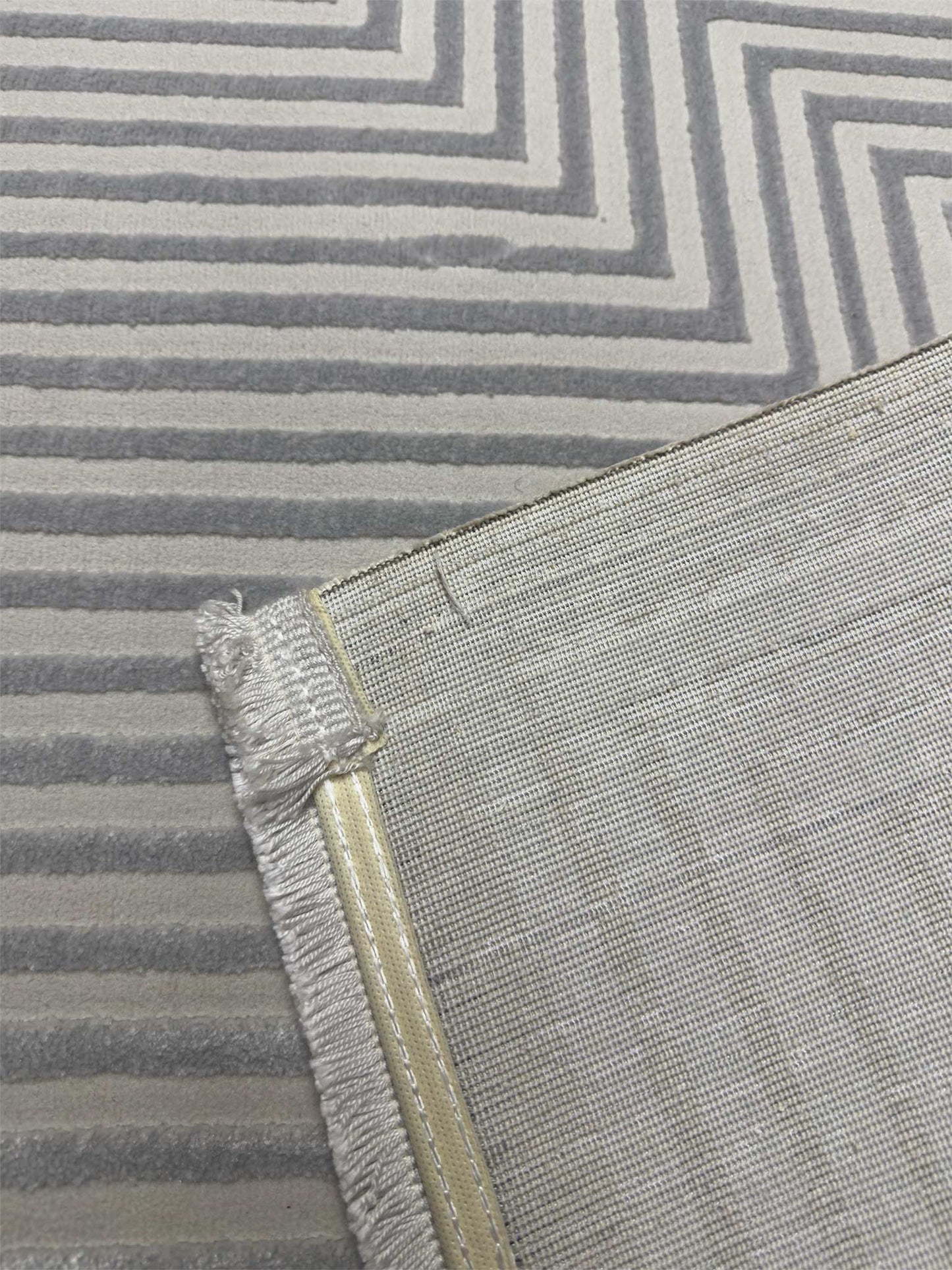 Modern Contemporary Rug - 5 x 7 ft