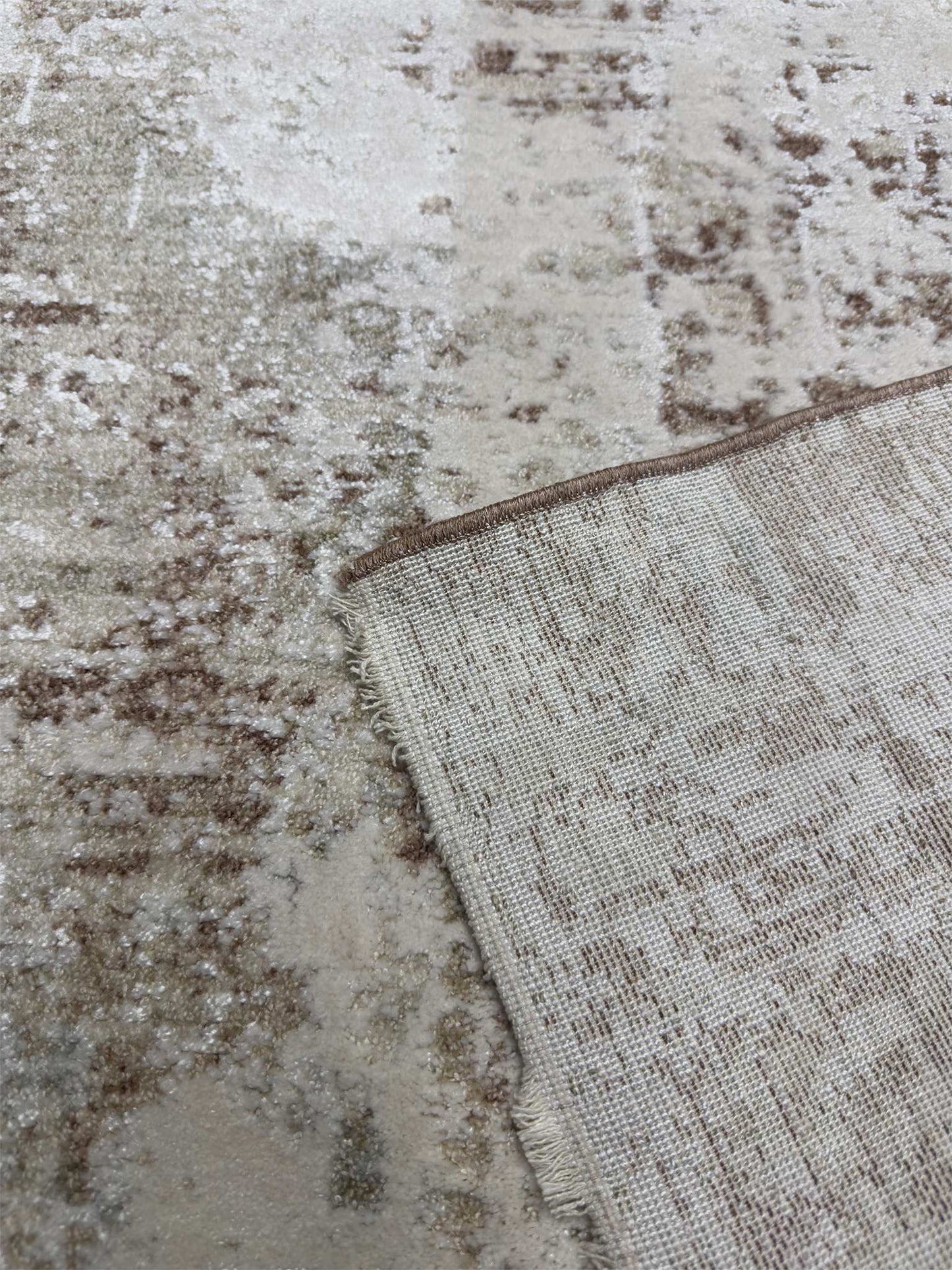 Modern  Abstract Rug - 5 x 7 ft