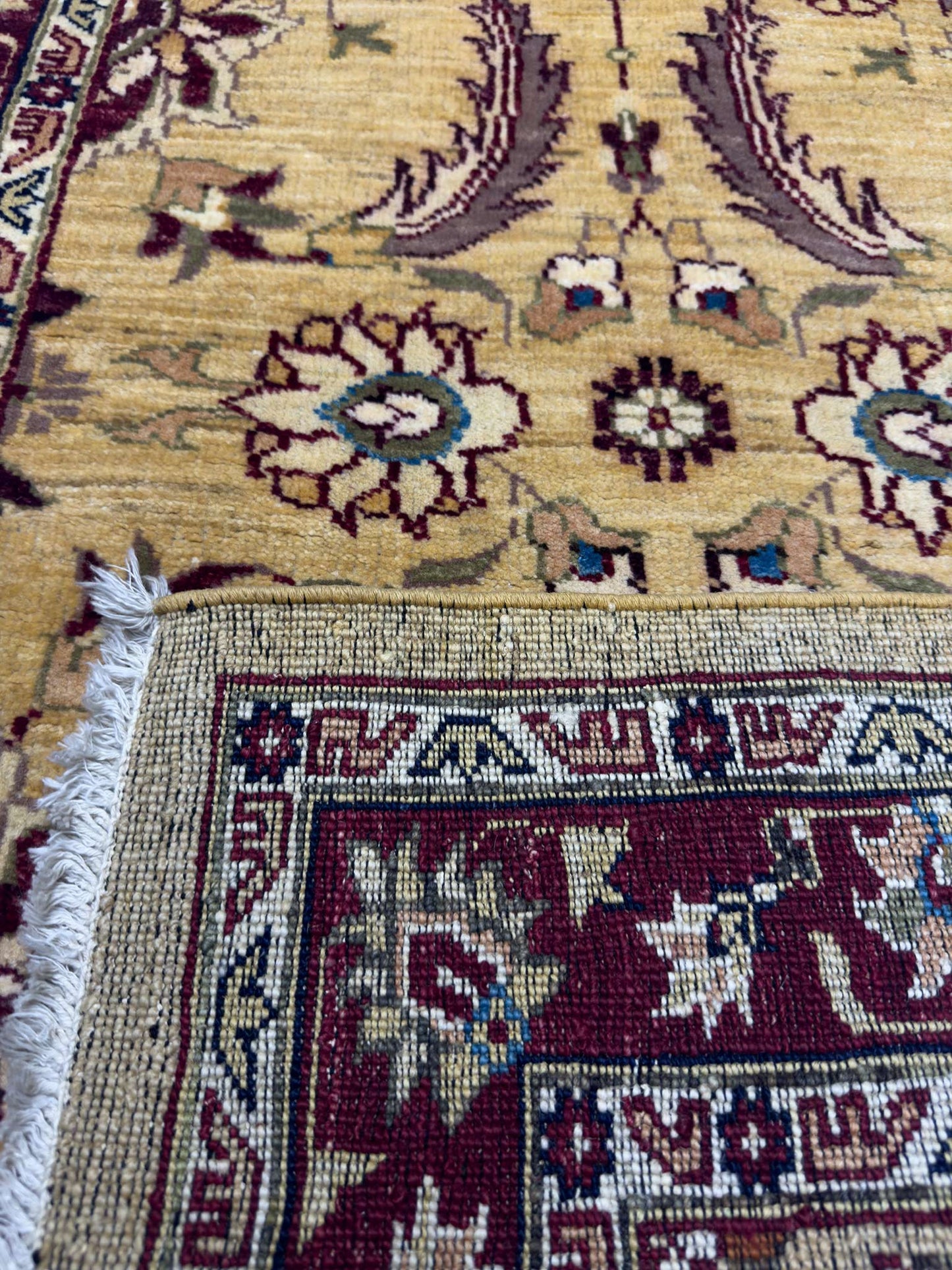 Modern Floral Rug - 3 x 5 ft