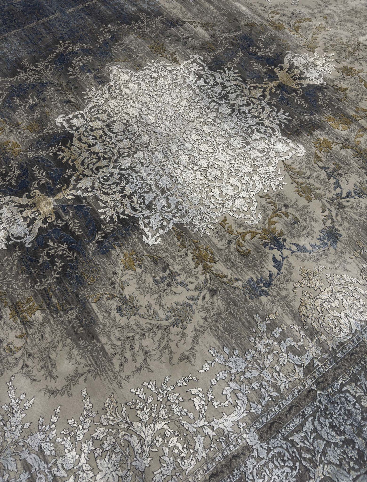 Modern Vintage Rug - 7 x 10 ft