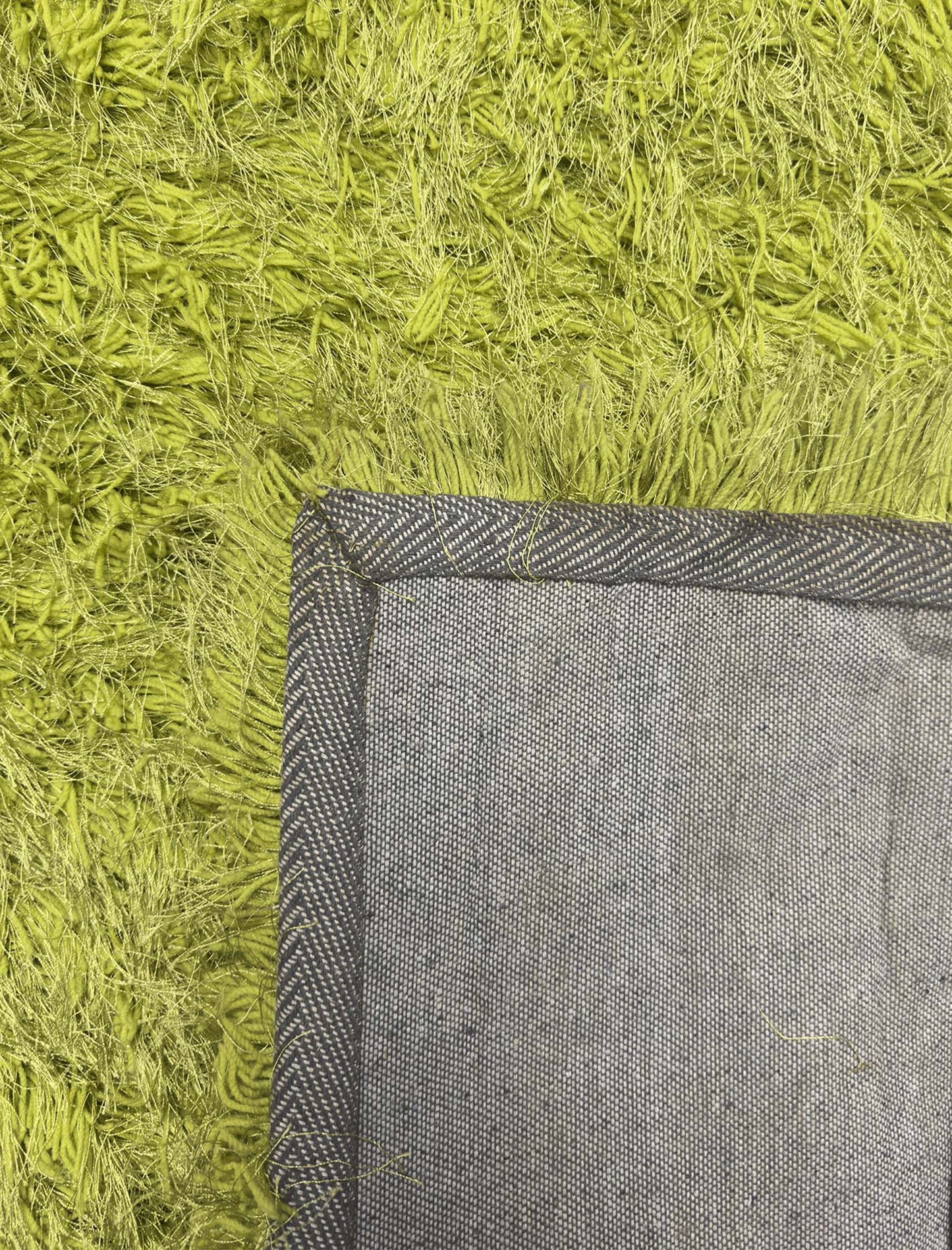 Modern Shaggy Rug - 4 x 6 ft