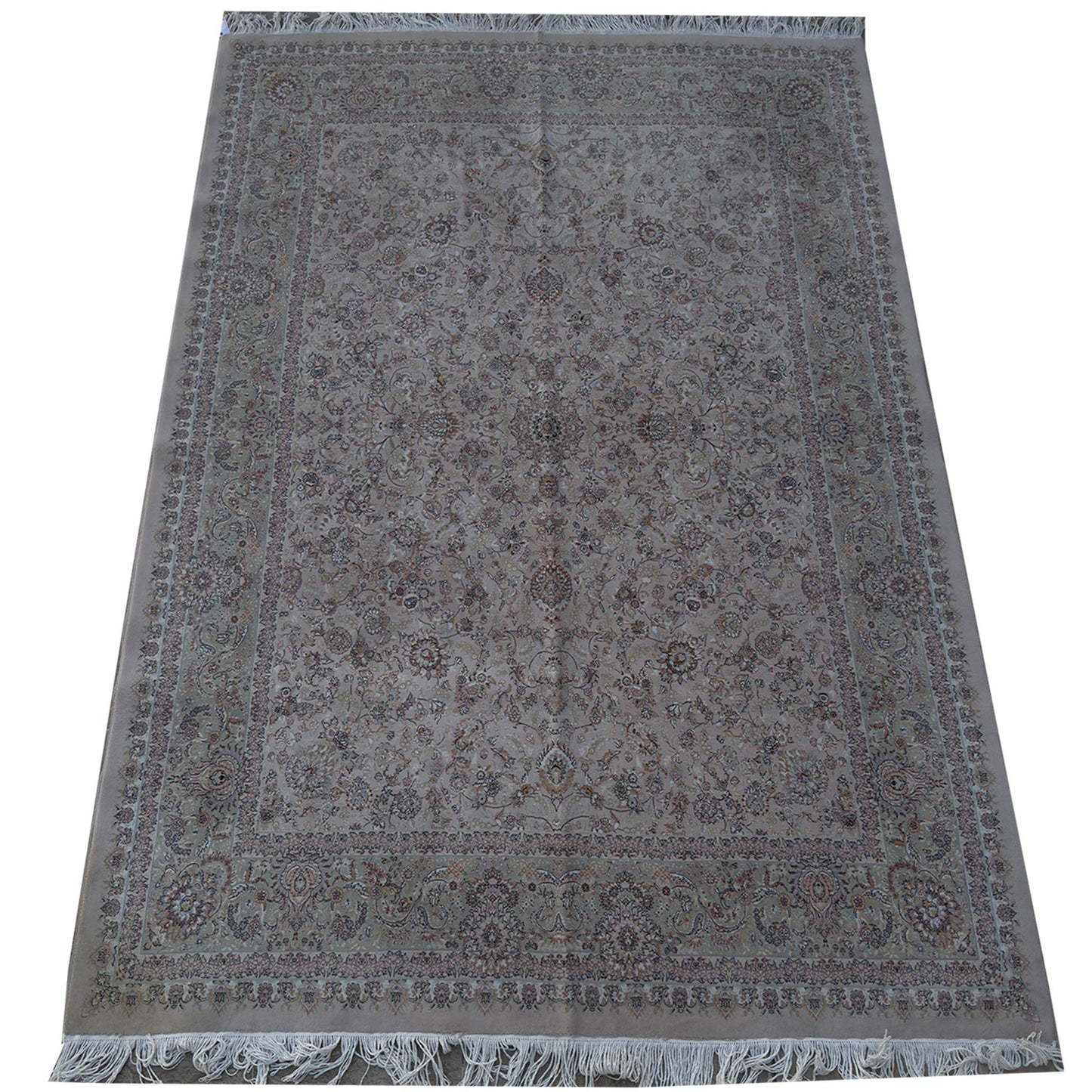Traditional Floral Rug - 5 x 7 ft