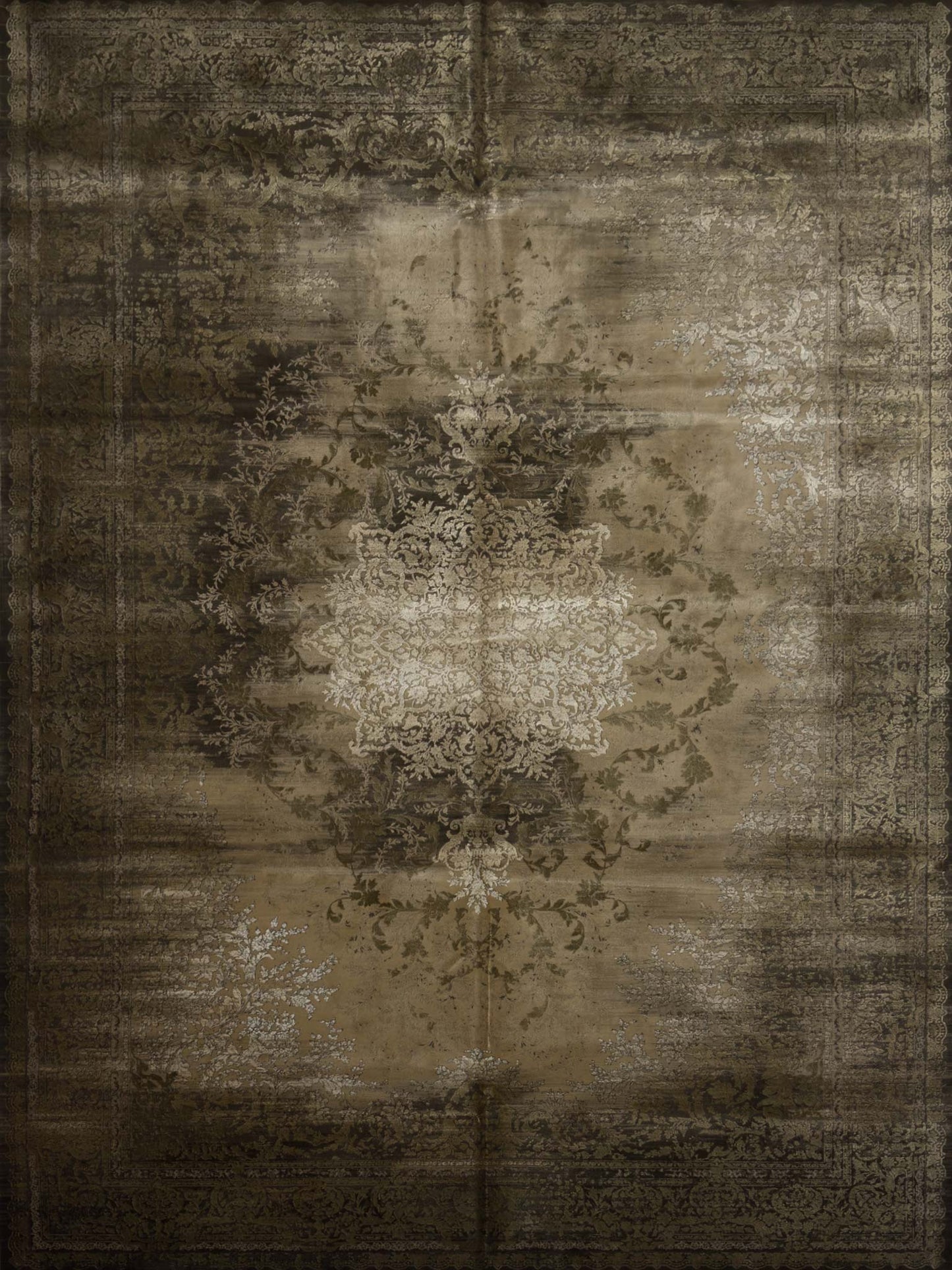 Modern Vintage Rug - 7 x 10 ft