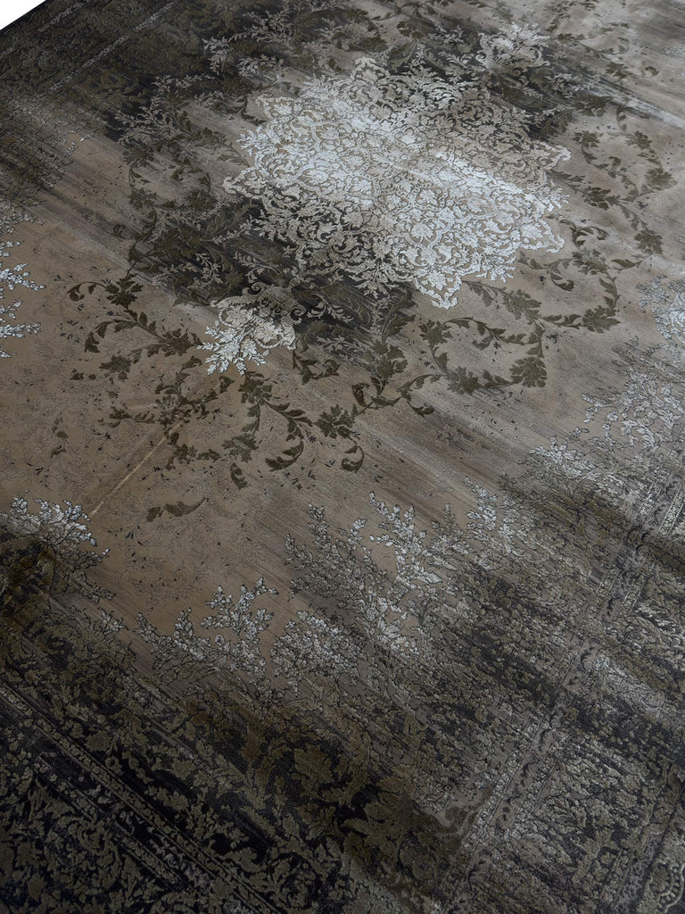 Modern Vintage Rug - 7 x 10 ft