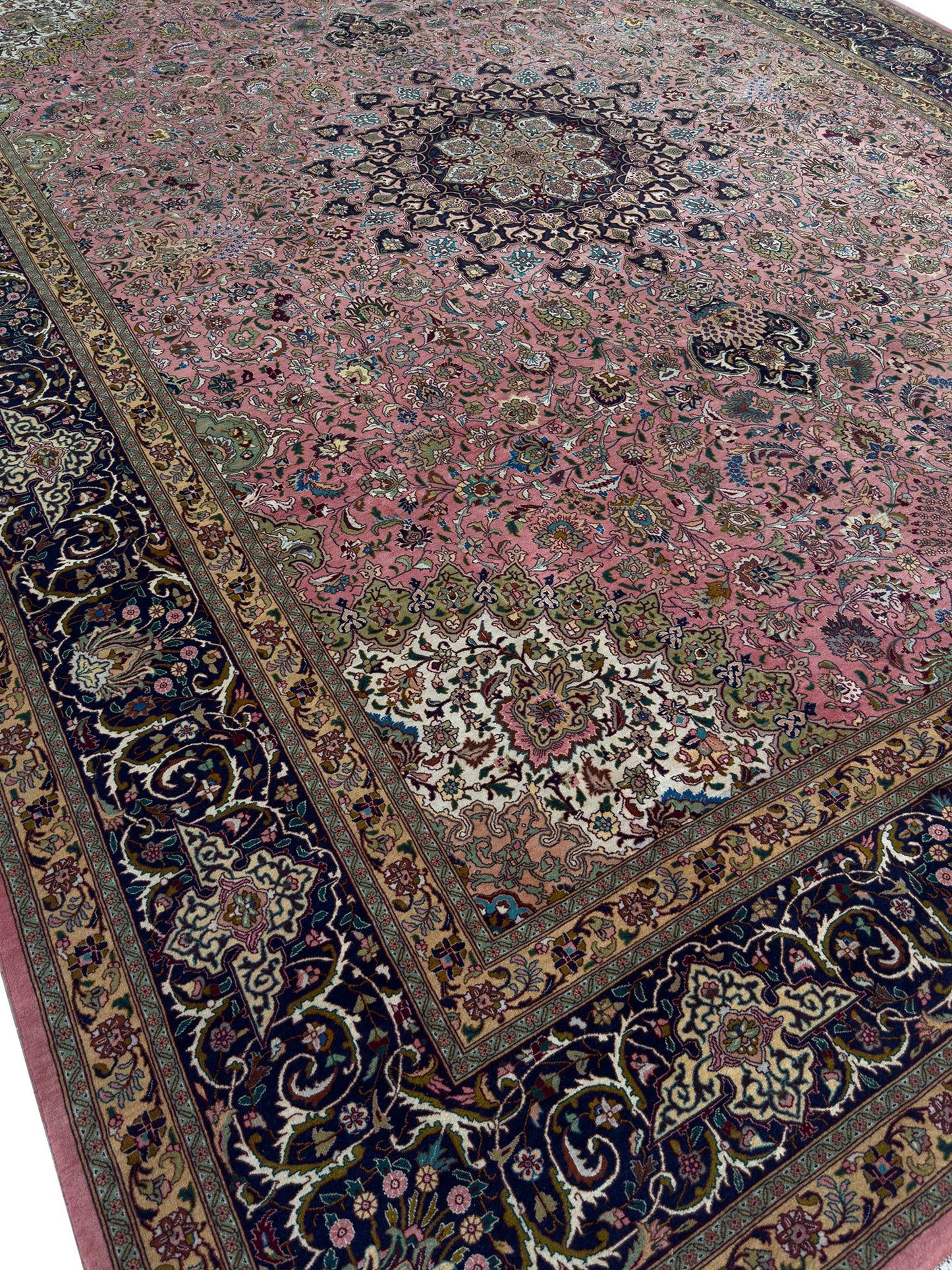 Persian Tabrez Rug - 10 x 13 ft