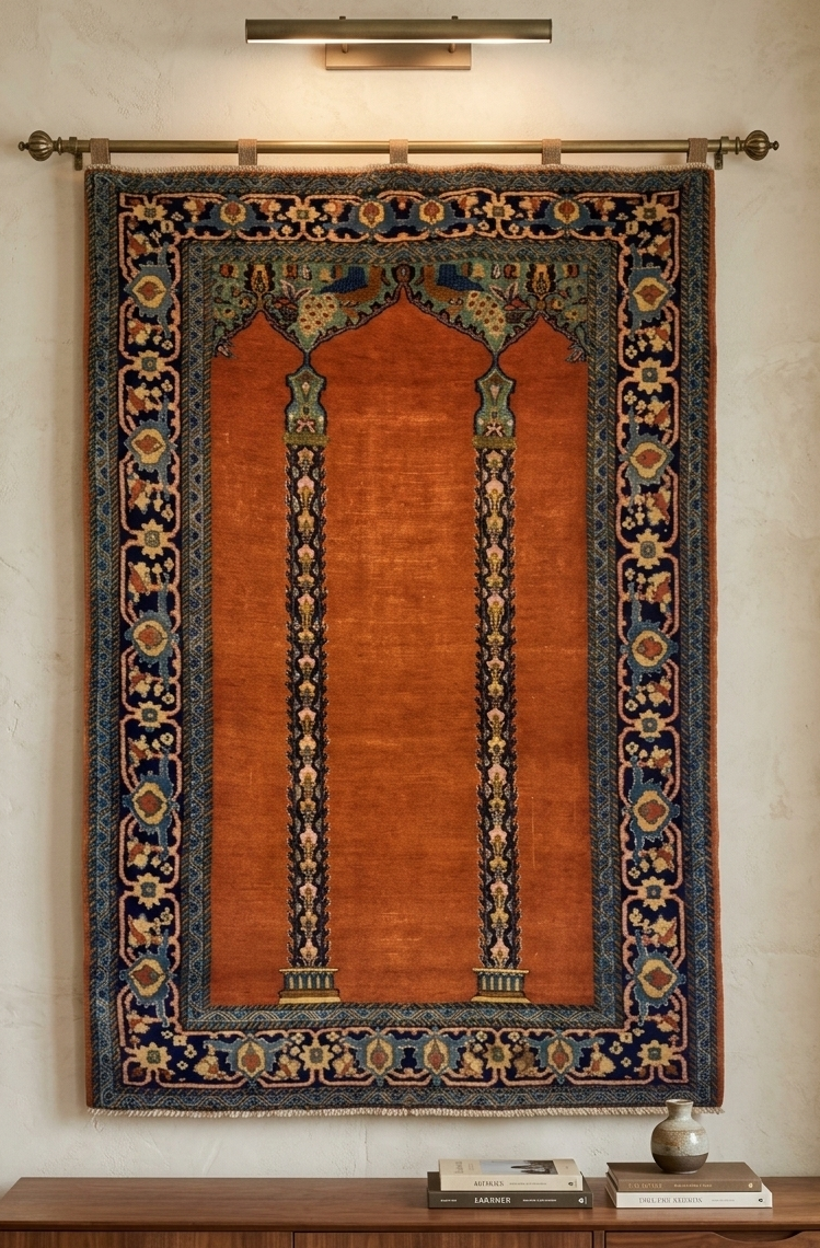 Pre-loved Persian Prayer Rug - 2.5 x 4 ft